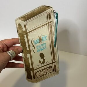 Snow White and the Seven Dwarfs Besame Wallet